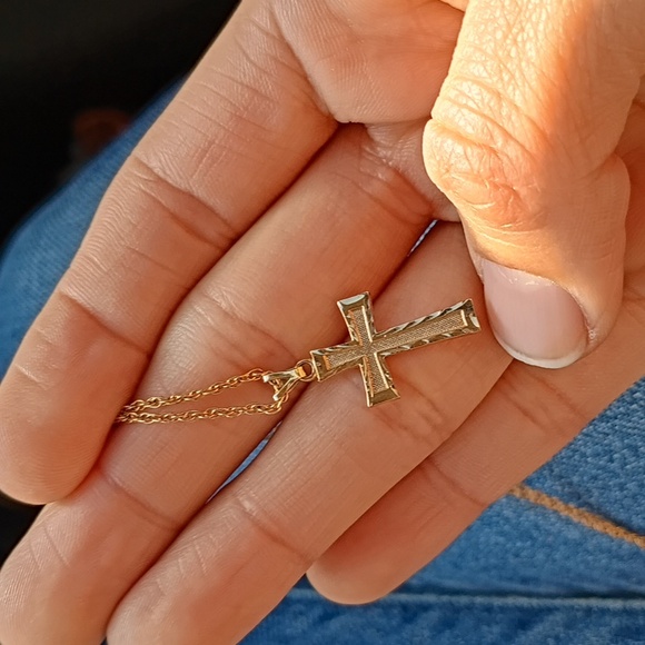 1/20 14kt GF Cross Pendant Necklace - Picture 1 of 8